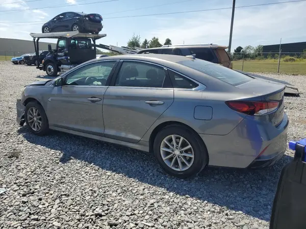 5NPE24AF9JH698574 2018 HYUNDAI SONATA - Image 2