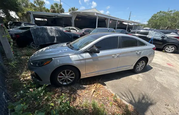 5NPE24AF9JH707435 2018 HYUNDAI SONATA - Image 2