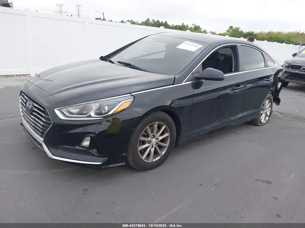 5NPE24AF9JH707869 2018 HYUNDAI SONATA - Image 2