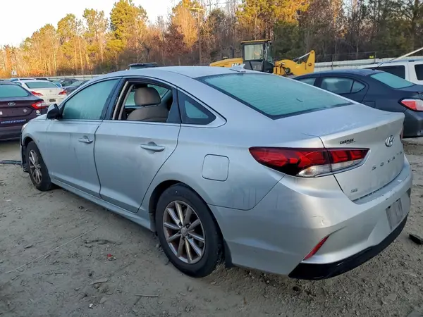 5NPE24AF9JH708701 2018 HYUNDAI SONATA - Image 2