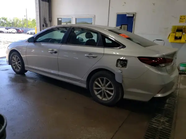 5NPE24AF9JH708973 2018 HYUNDAI SONATA - Image 2
