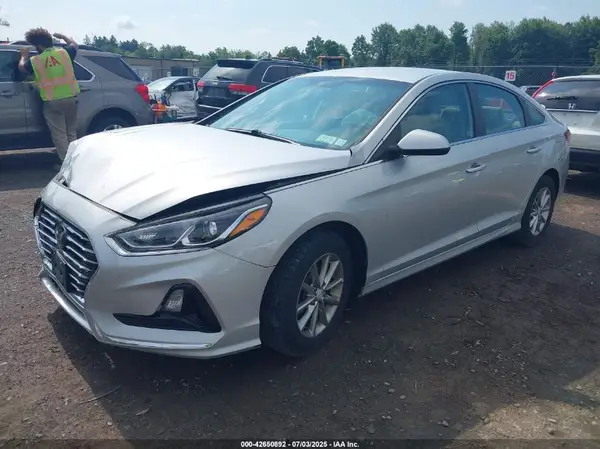 5NPE24AF9JH711596 2018 HYUNDAI SONATA - Image 2