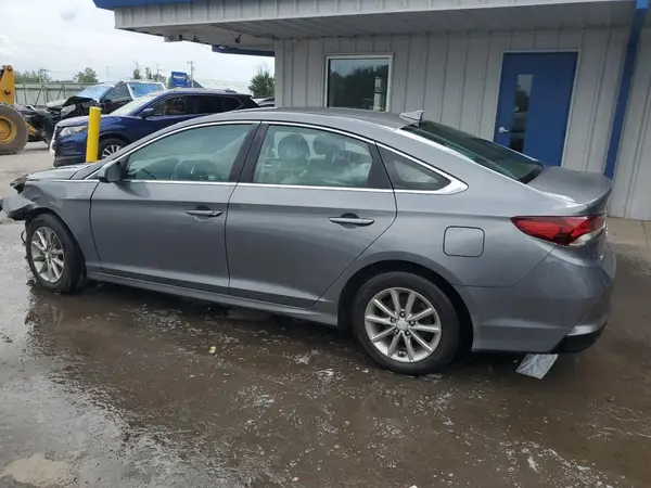 5NPE24AF9JH712859 2018 HYUNDAI SONATA - Image 2