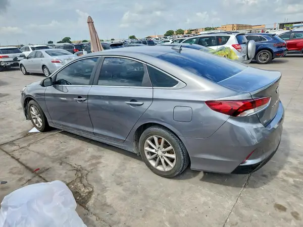5NPE24AF9JH714448 2018 HYUNDAI SONATA - Image 2