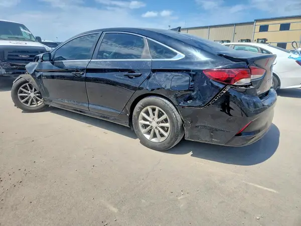 5NPE24AF9JH716149 2018 HYUNDAI SONATA - Image 2