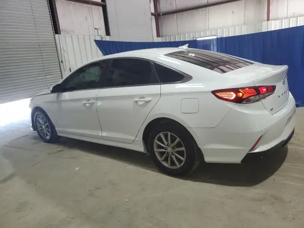 5NPE24AF9JH720699 2018 HYUNDAI SONATA - Image 2