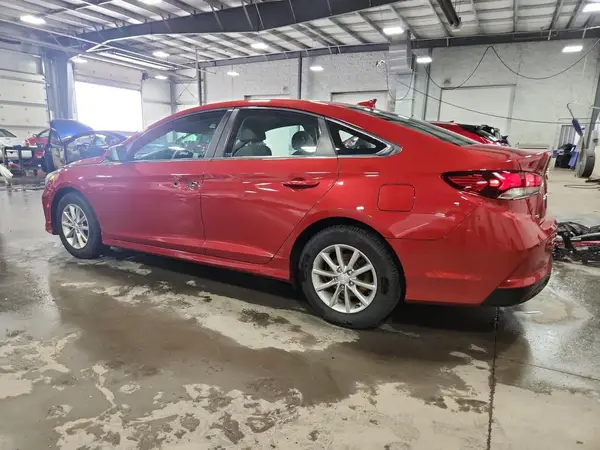 5NPE24AF9JH722467 2018 HYUNDAI SONATA - Image 2