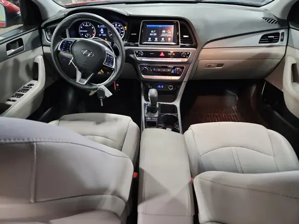 5NPE24AF9JH722467 2018 HYUNDAI SONATA - Image 8
