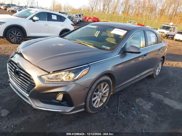 5NPE24AF9KH744681 2019 HYUNDAI SONATA - Image 2