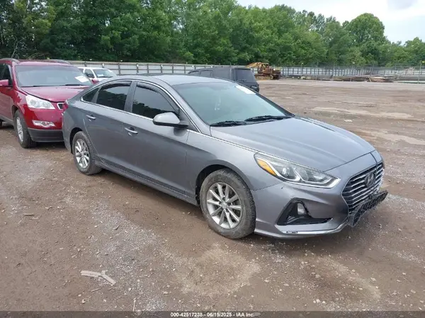 5NPE24AF9KH747080 2019 HYUNDAI SONATA - Image 1