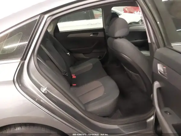 5NPE24AF9KH749427 2019 HYUNDAI SONATA - Image 8