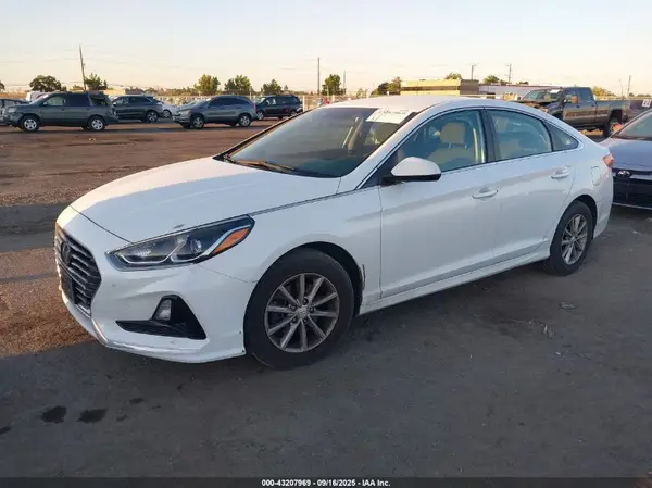 5NPE24AF9KH752828 2019 HYUNDAI SONATA - Image 2