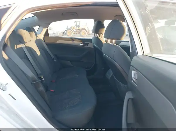 5NPE24AF9KH752828 2019 HYUNDAI SONATA - Image 8