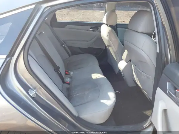 5NPE24AF9KH754918 2019 HYUNDAI SONATA - Image 8