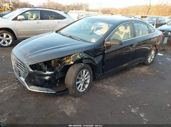 5NPE24AF9KH757110 2019 HYUNDAI SONATA - Image 2