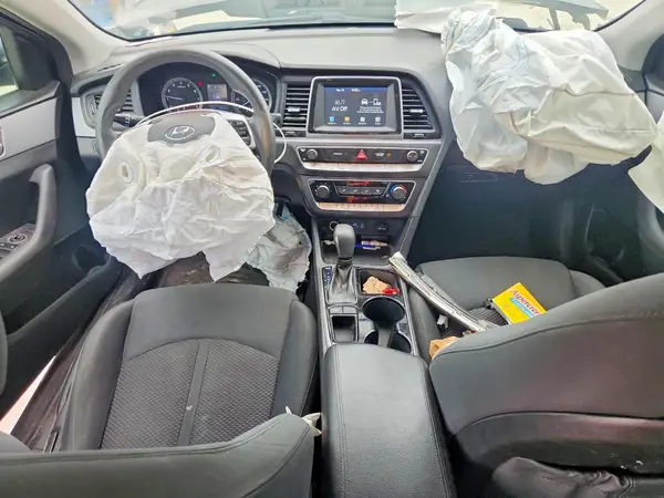 5NPE24AF9KH757947 2019 HYUNDAI SONATA - Image 8