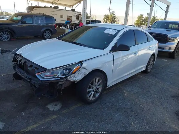 5NPE24AF9KH758516 2019 HYUNDAI SONATA - Image 2