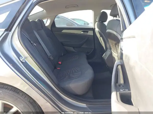5NPE24AF9KH760475 2019 HYUNDAI SONATA - Image 8