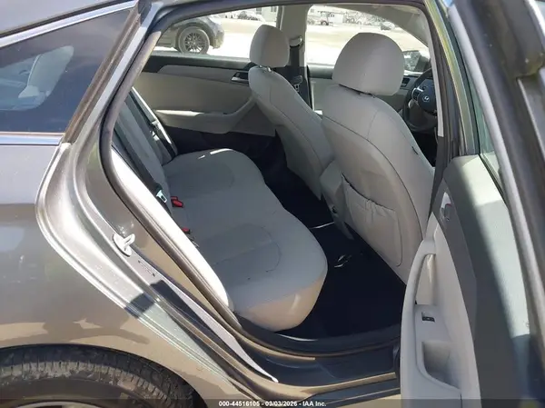 5NPE24AF9KH769581 2019 HYUNDAI SONATA - Image 8