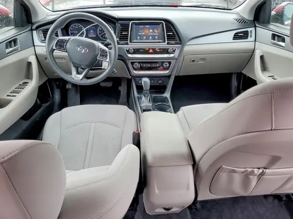5NPE24AF9KH772822 2019 HYUNDAI SONATA - Image 8