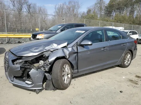 5NPE24AF9KH774764 2019 HYUNDAI SONATA - Image 1