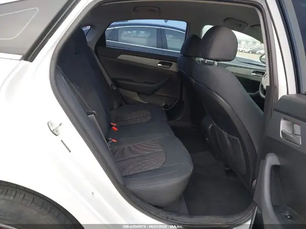 5NPE24AF9KH776076 2019 HYUNDAI SONATA - Image 8