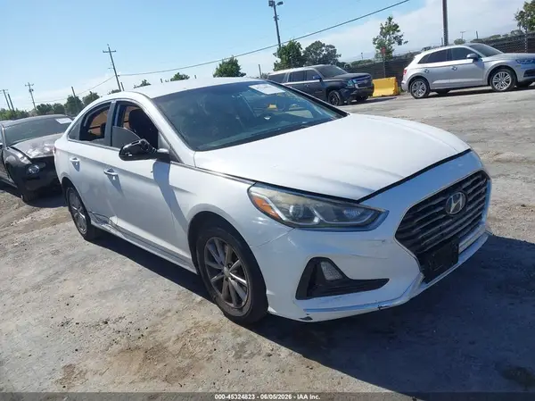 5NPE24AF9KH777339 2019 HYUNDAI SONATA - Image 1