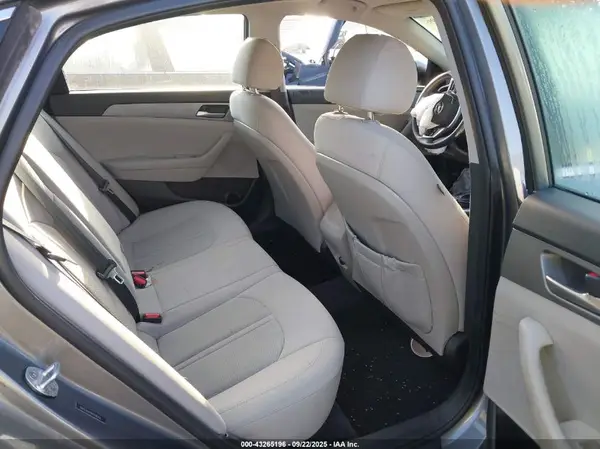 5NPE24AF9KH785196 2019 HYUNDAI SONATA - Image 8