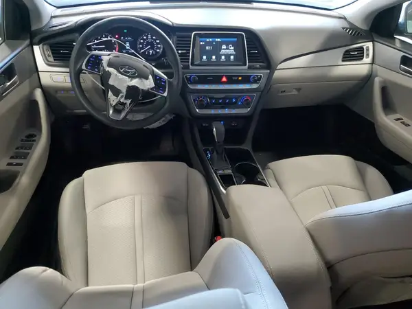 5NPE24AF9KH789104 2019 HYUNDAI SONATA - Image 8