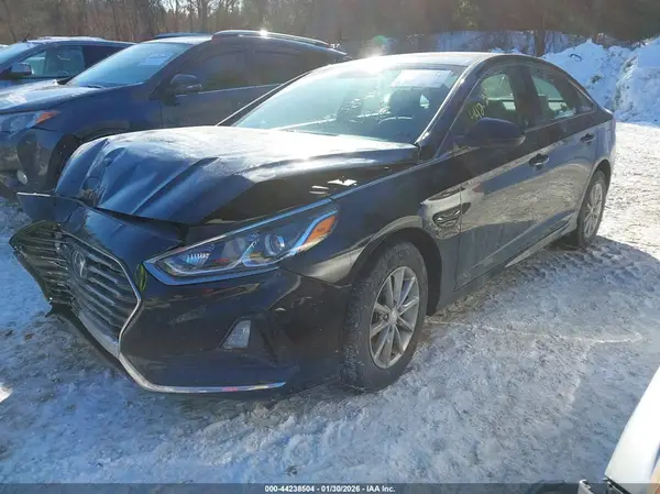 5NPE24AF9KH801929 2019 HYUNDAI SONATA - Image 2