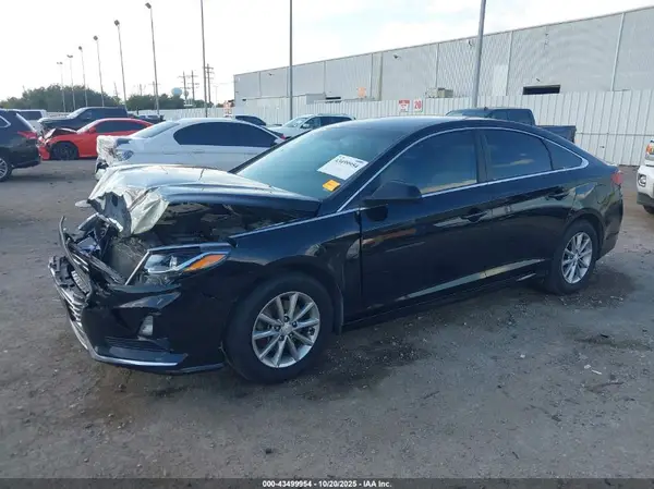 5NPE24AF9KH810887 2019 HYUNDAI SONATA - Image 2