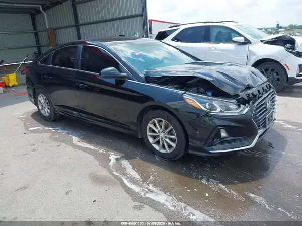 5NPE24AF9KH818066 2019 HYUNDAI SONATA - Image 1