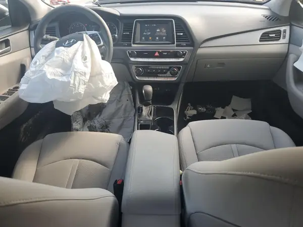 5NPE24AF9KH820335 2019 HYUNDAI SONATA - Image 8