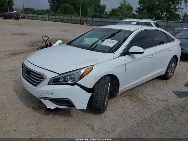 5NPE24AFXGH262843 2016 HYUNDAI SONATA - Image 2
