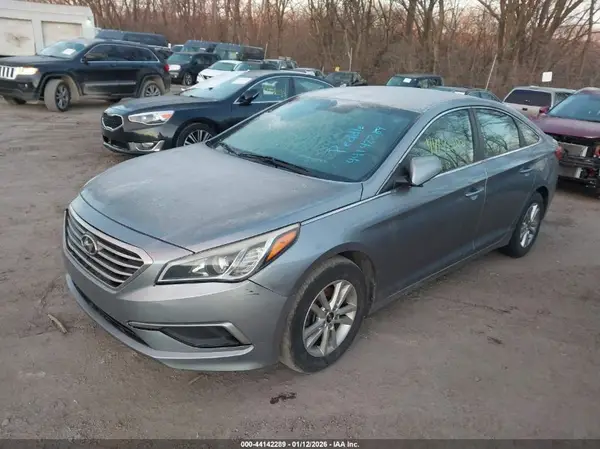 5NPE24AFXGH267461 2016 HYUNDAI SONATA - Image 2