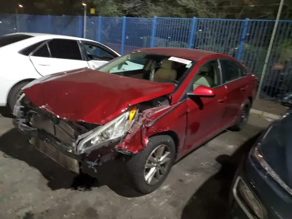 5NPE24AFXGH273583 2016 HYUNDAI SONATA - Image 1