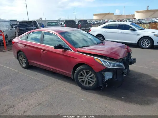 5NPE24AFXGH288911 2016 HYUNDAI SONATA - Image 1