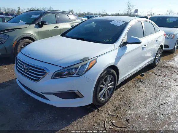 5NPE24AFXGH289427 2016 HYUNDAI SONATA - Image 2