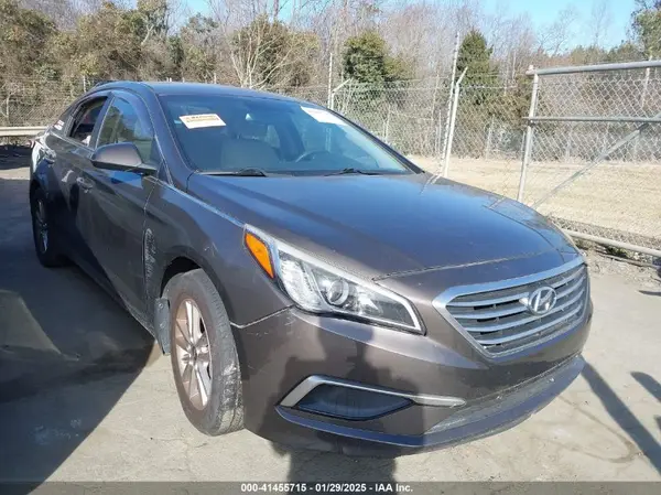 5NPE24AFXGH291226 2016 HYUNDAI SONATA - Image 1