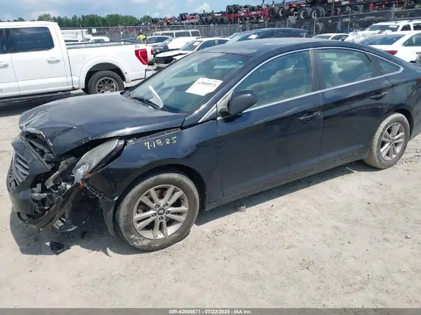5NPE24AFXGH291324 2016 HYUNDAI SONATA - Image 2