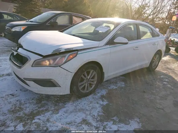 5NPE24AFXGH296071 2016 HYUNDAI SONATA - Image 2