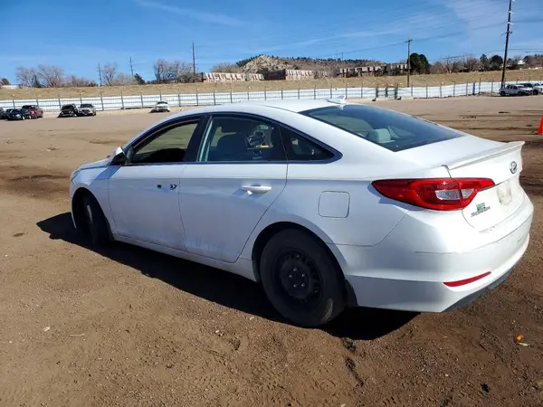 5NPE24AFXGH301463 2016 HYUNDAI SONATA - Image 2