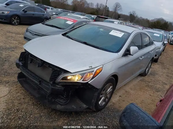 5NPE24AFXGH304136 2016 HYUNDAI SONATA - Image 2