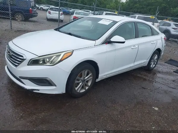 5NPE24AFXGH305545 2016 HYUNDAI SONATA - Image 2