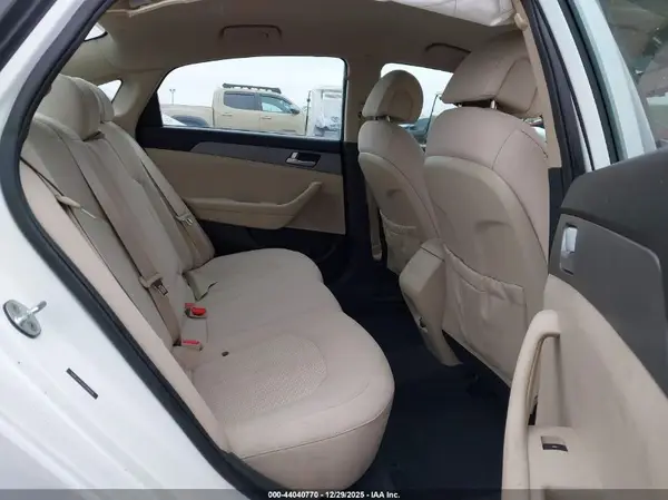 5NPE24AFXGH308879 2016 HYUNDAI SONATA - Image 8