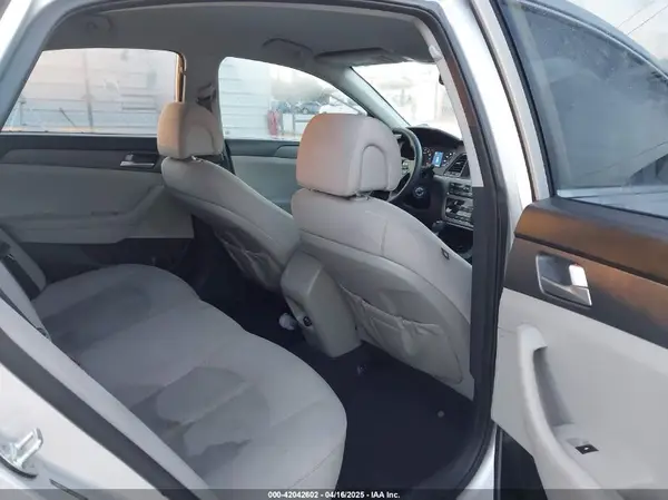5NPE24AFXGH309594 2016 HYUNDAI SONATA - Image 8