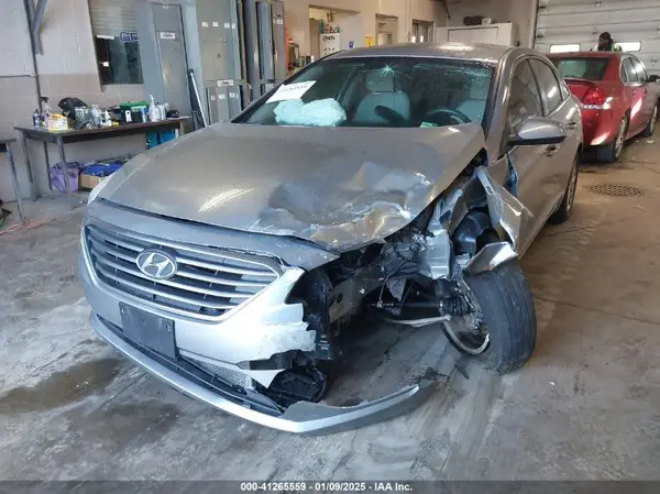 5NPE24AFXGH318392 2016 HYUNDAI SONATA - Image 2