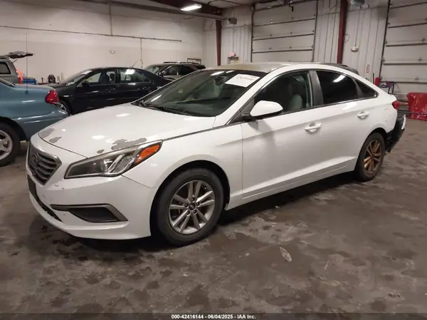5NPE24AFXGH321504 2016 HYUNDAI SONATA - Image 2