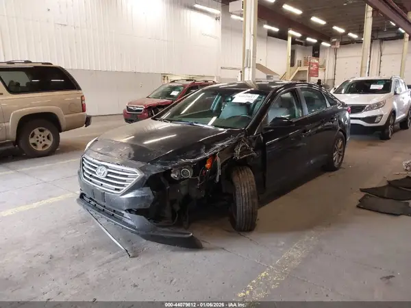 5NPE24AFXGH321678 2016 HYUNDAI SONATA - Image 2