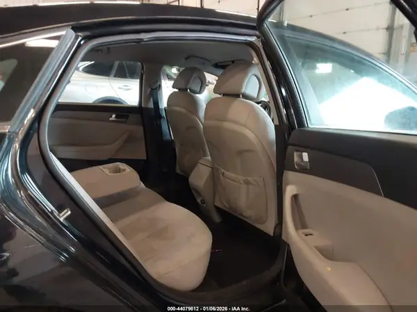 5NPE24AFXGH321678 2016 HYUNDAI SONATA - Image 8
